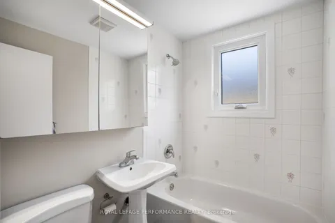 1315 Kilborn Avenue, ON K1H 6L2