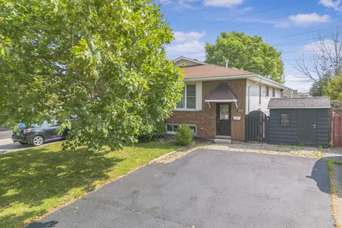 260 St Augustine Drive, ON L2P 3P8