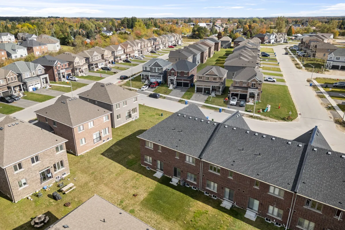 32 Fennell Street, ON N0C 1B0