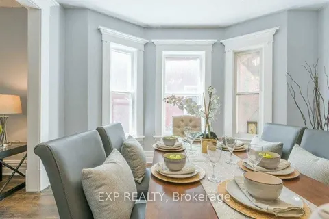 541 Aylmer Street, ON K9H 3W6