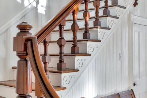 25 Picton Main Street, ON K0K 2T0