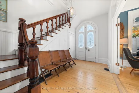 25 Picton Main Street, ON K0K 2T0