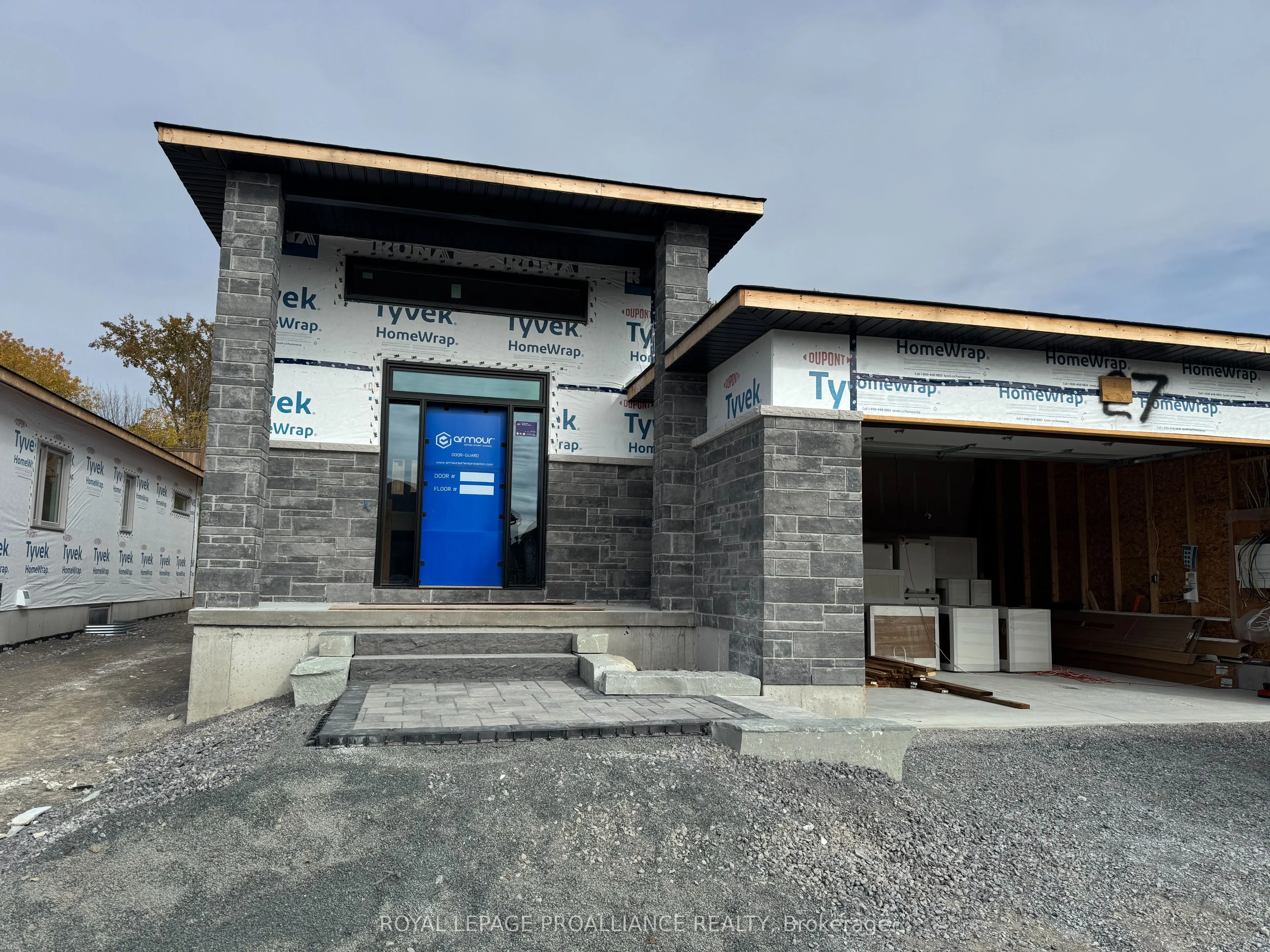 27 Schmidt Way, ON K8V 0L5