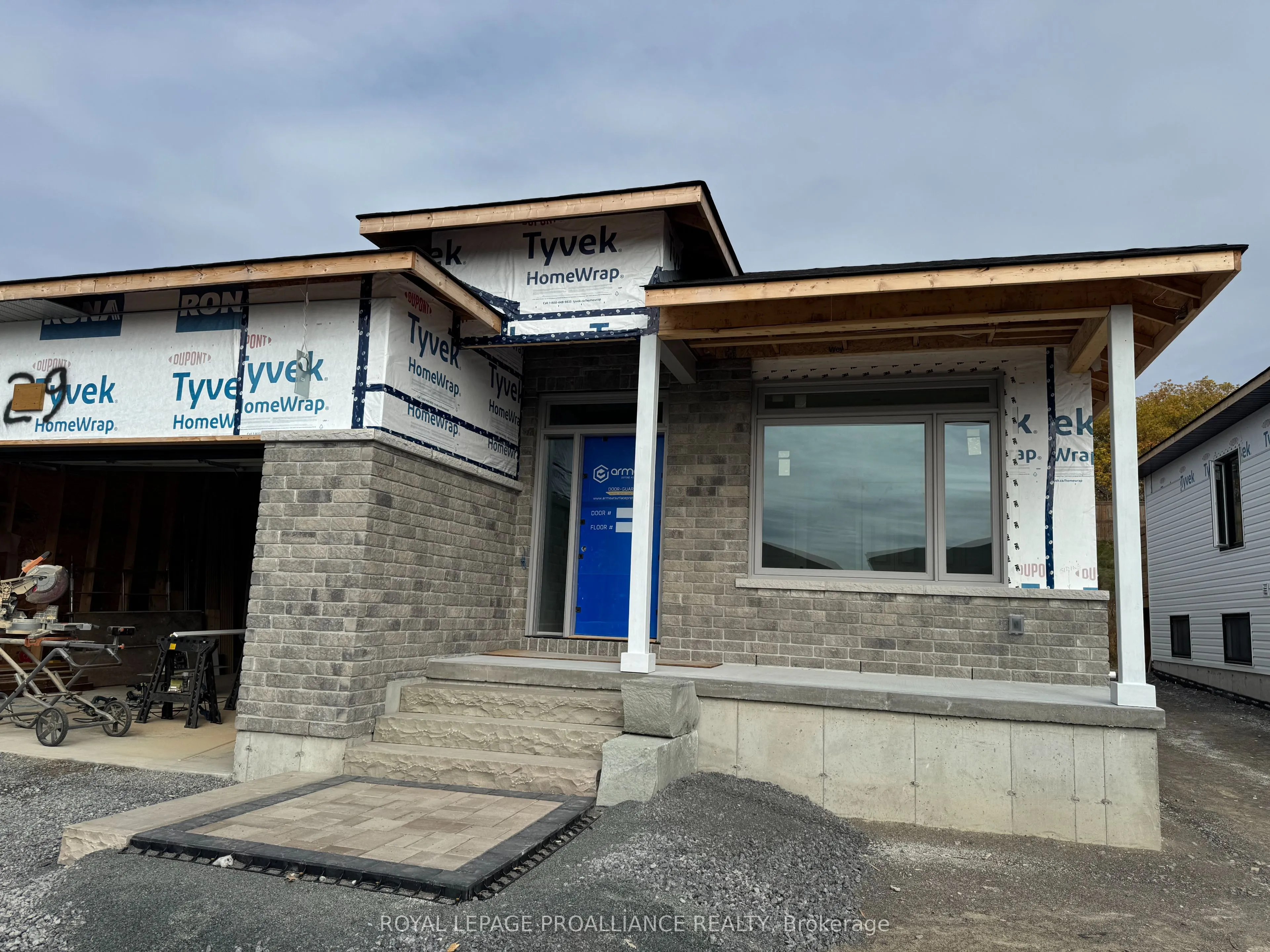 29 Schmidt Way, ON K8V 0L5