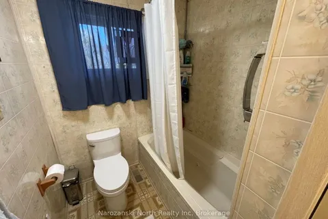 6 Champlain Street, ON P0M 2N0