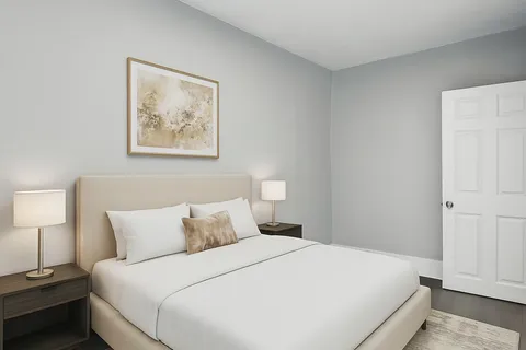 4 Madison Avenue, ON L8L 5Y3