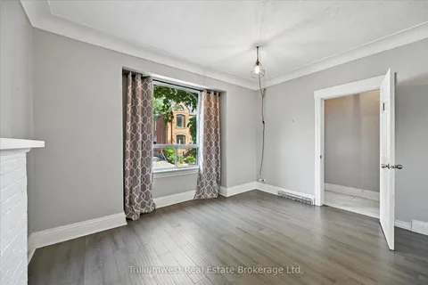 4 Madison Avenue, ON L8L 5Y3