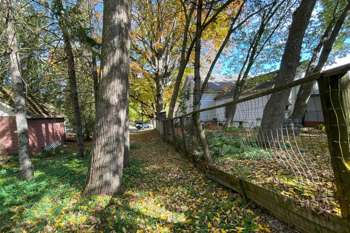 Plan 4A BLK 3 Lot 10 Mill Street, ON L9W 3Z3