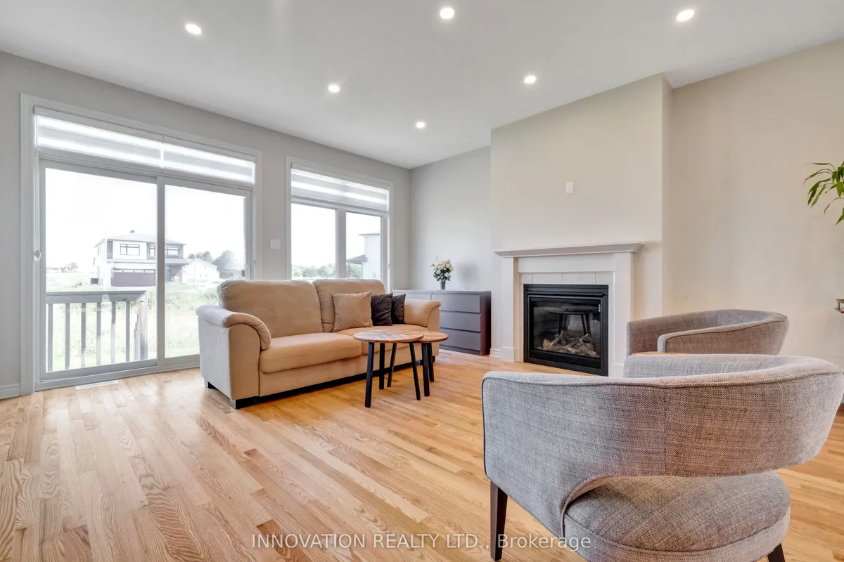 868 Snowdrop Crescent, ON K1T 0X7