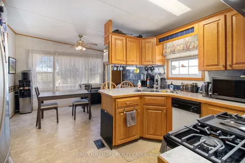 8 Yvette Private, ON K0A 1B0