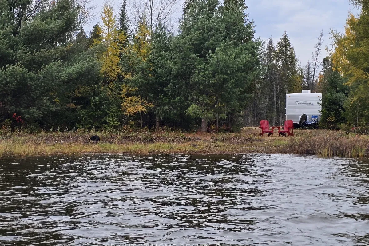 2503 Fern Glen, ON P0A 1Y0