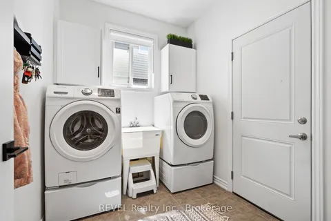 8045 Brookside Drive, ON L2H 3T9