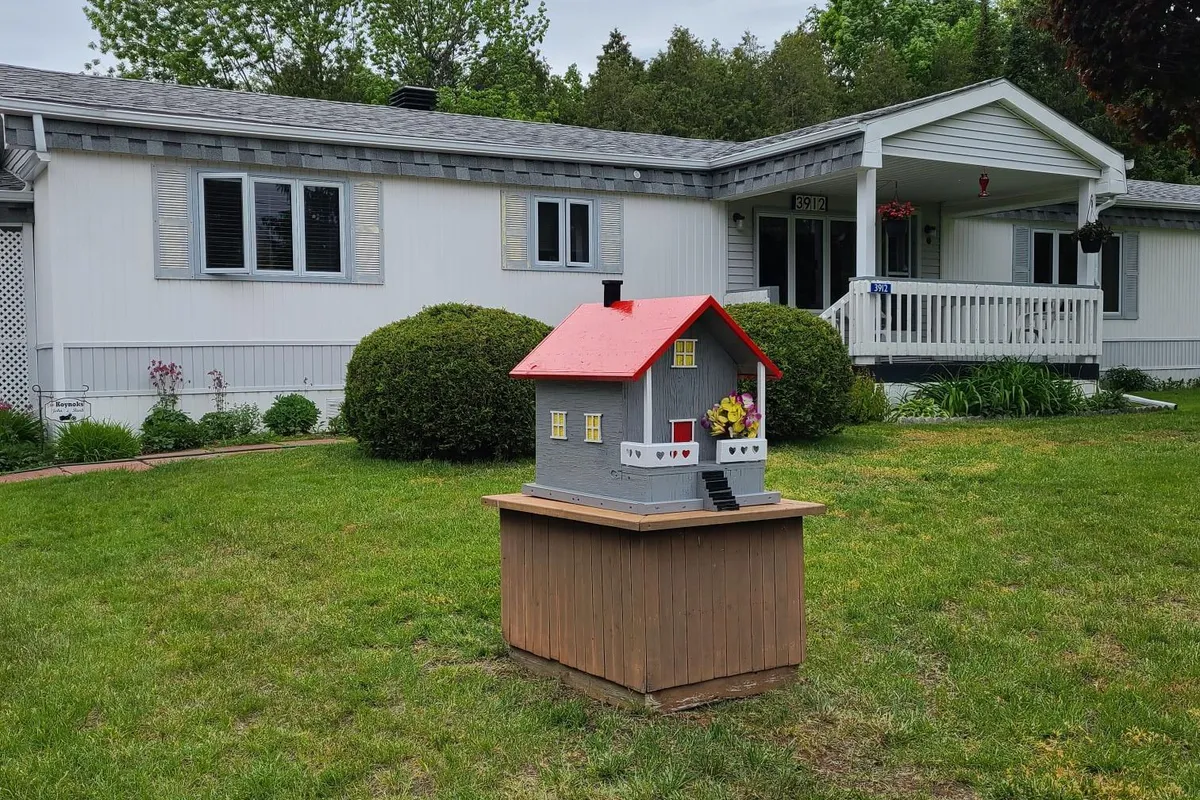 3912 Bobby Street, ON K0C 1A0