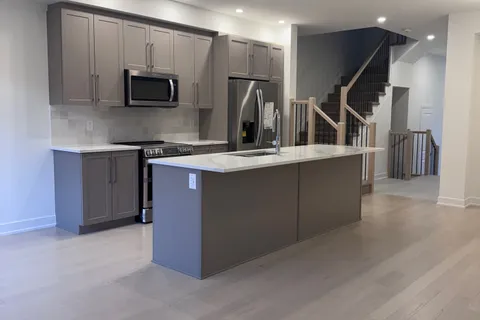 130 Sencha Terrace, ON K2J 6Z2