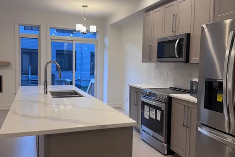 130 Sencha Terrace, ON K2J 6Z2