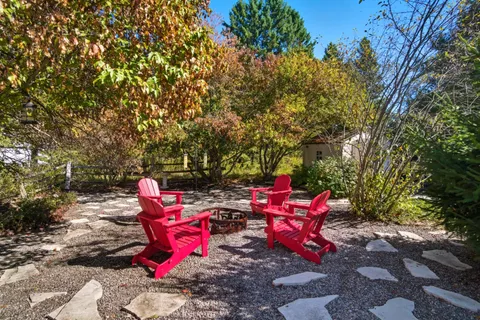 17 KEALL Crescent, ON P1L 1Y4