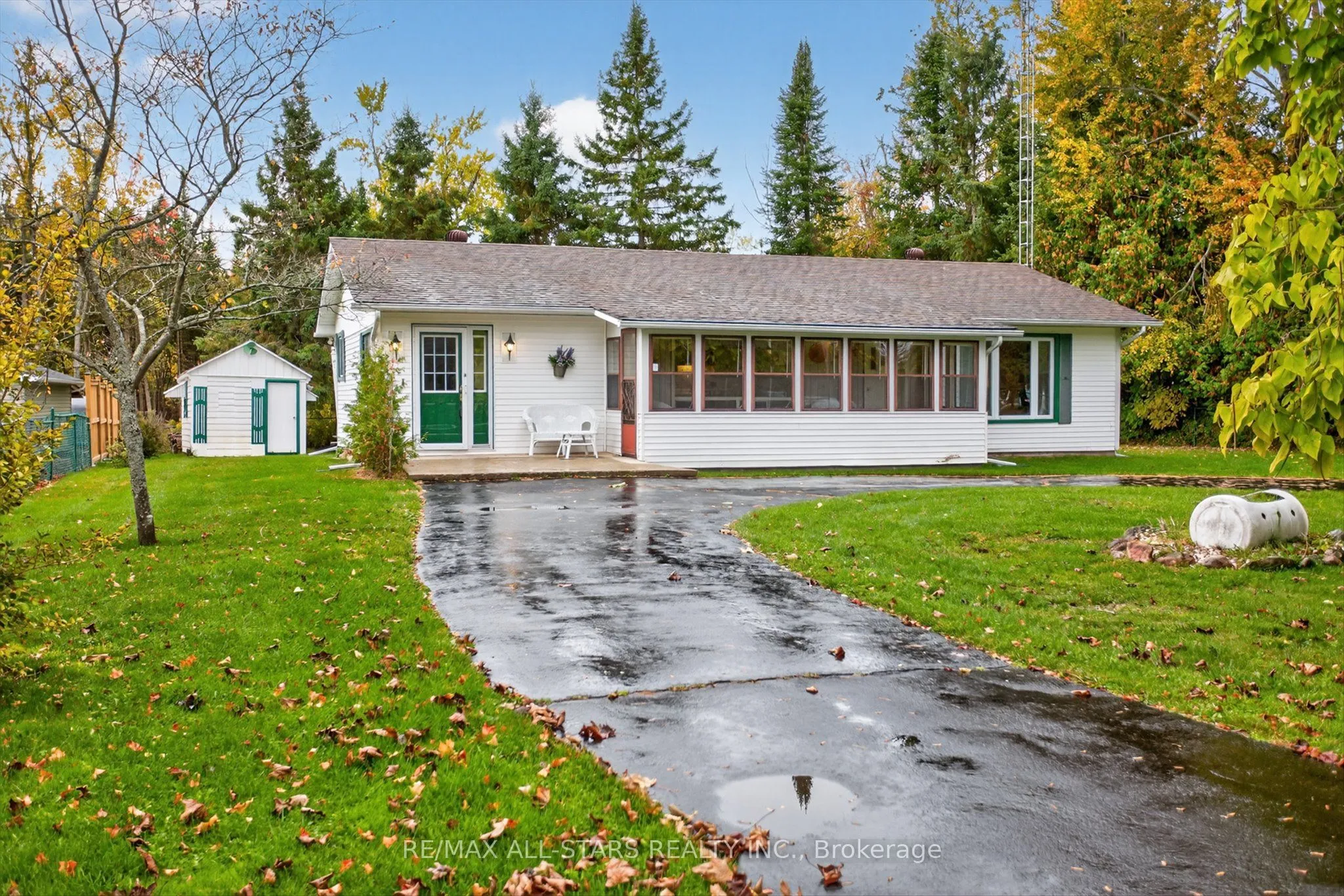 104 Trent Canal Road, ON L9P 1M7