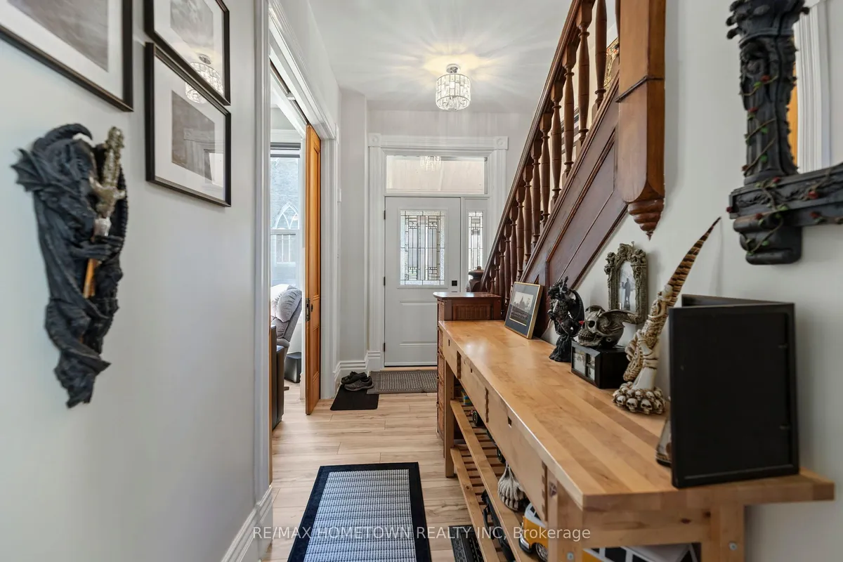 198 James Street, ON K0E 1T0