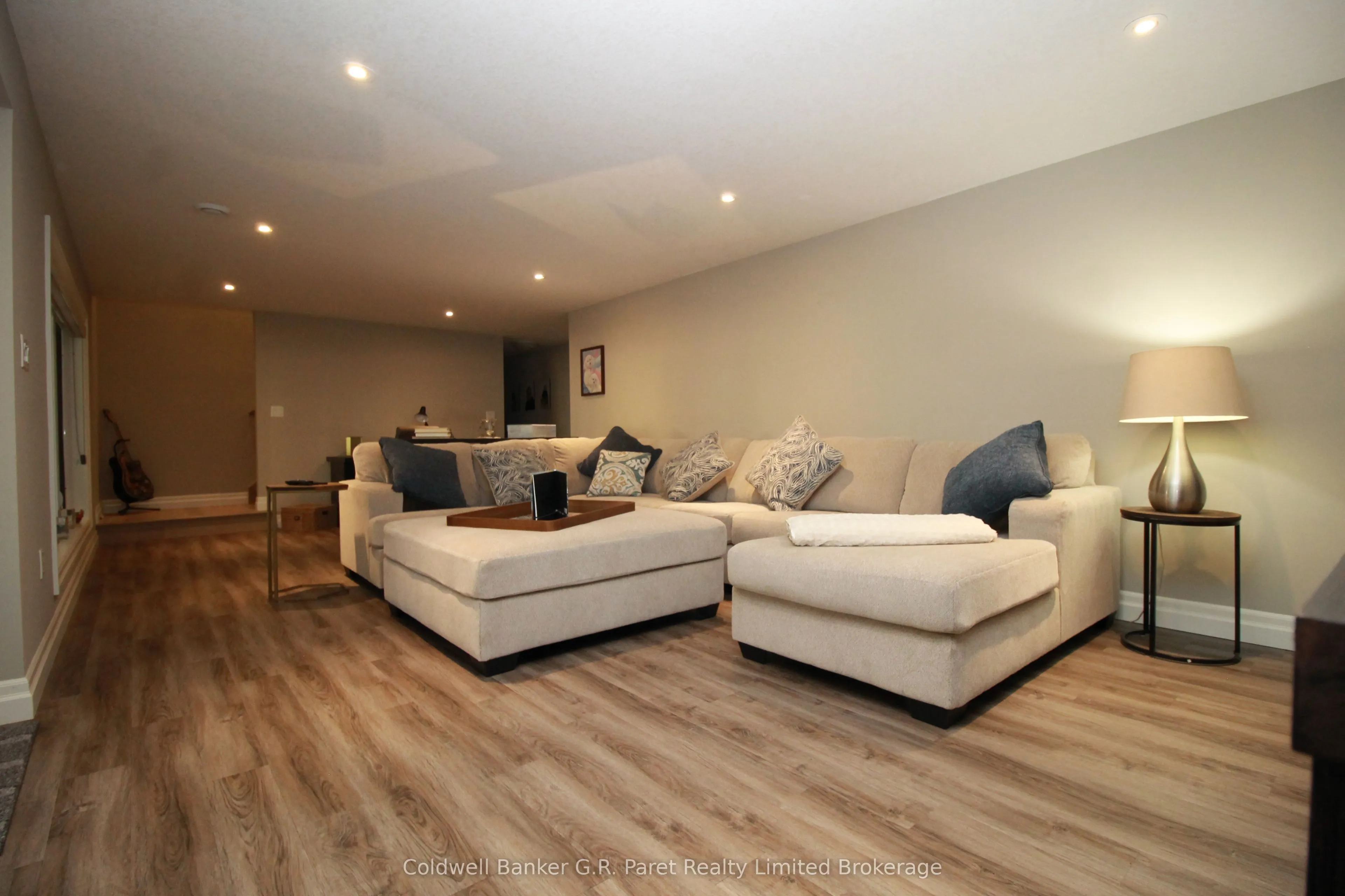 10151 Pinery Bluffs Road, ON N0M 1T0