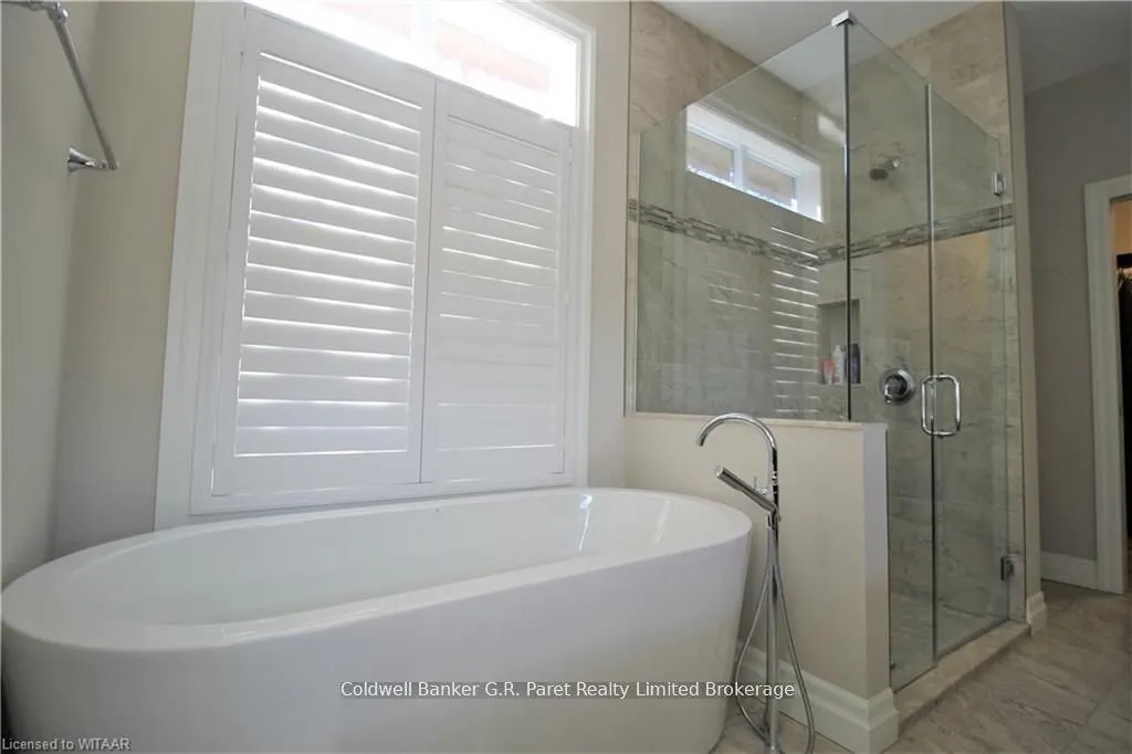 10151 Pinery Bluffs Road, ON N0M 1T0