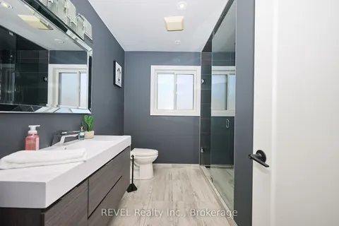 15 Fosh Court, ON L2S 4A9