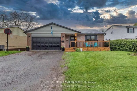 97 Peacock Boulevard, ON L1A 2X5