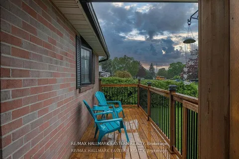 97 Peacock Boulevard, ON L1A 2X5