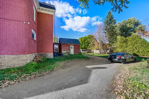 454 Edward Street, ON K0E 1T0