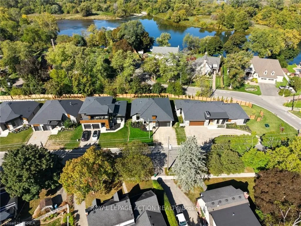 141 Parkside Drive, ON N3T 0S9