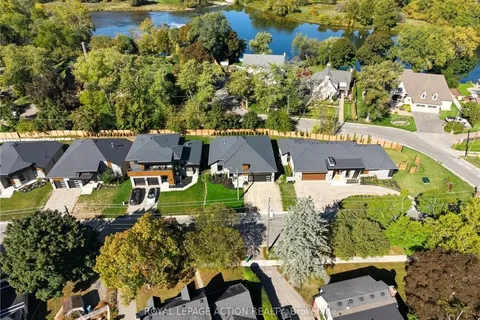 141 Parkside Drive, ON N3T 0S9