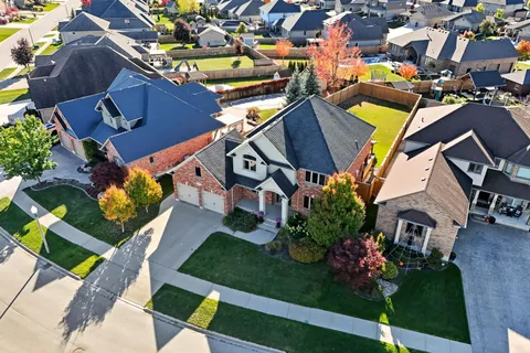 795 Wood Drive, ON N4W 0C4