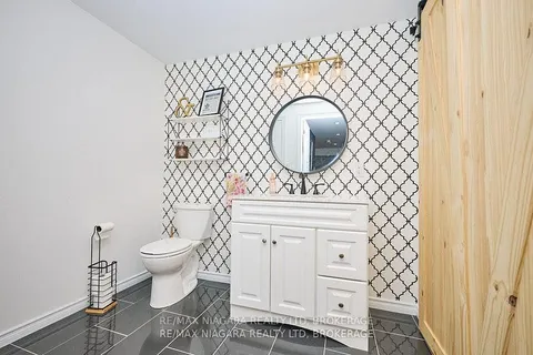 5703 Osprey Avenue, ON L2H 0M2