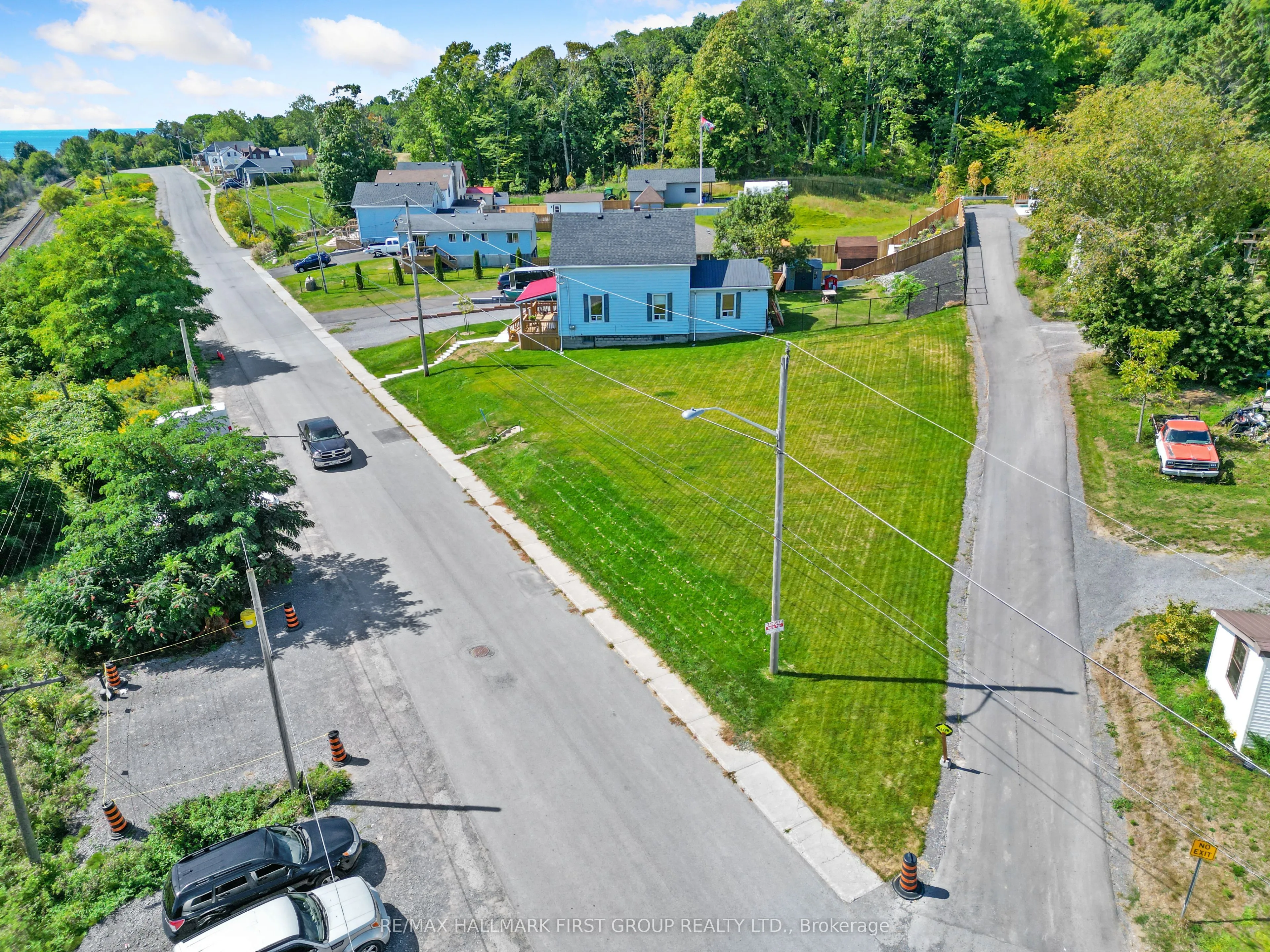 14 Alexander Street, ON L1A 1B2