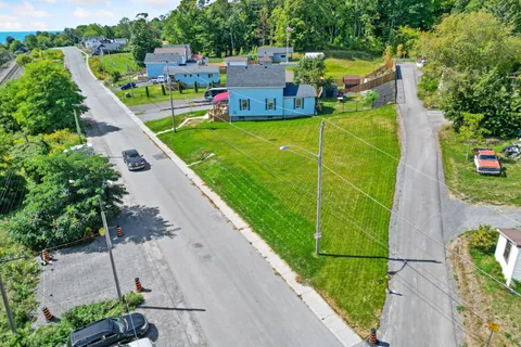 14 Alexander Street, ON L1A 1B2