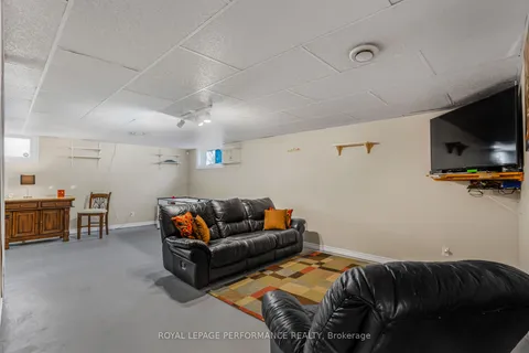 40 Lori Lane, ON K0C 2H0