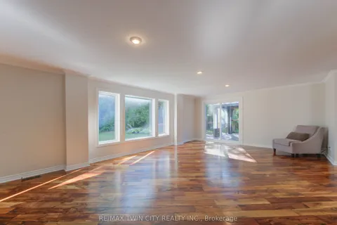 6 Churchill Street, ON N2L 2X2