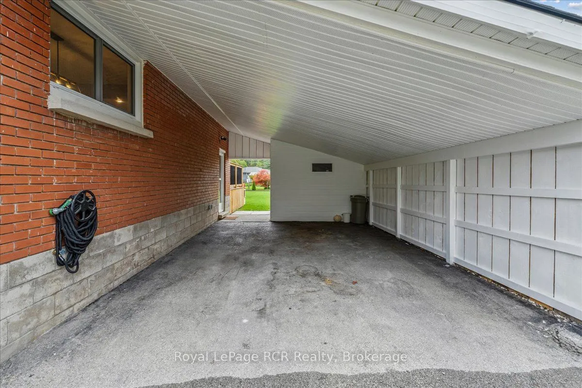 224 Finden Street, ON N4K 6V5