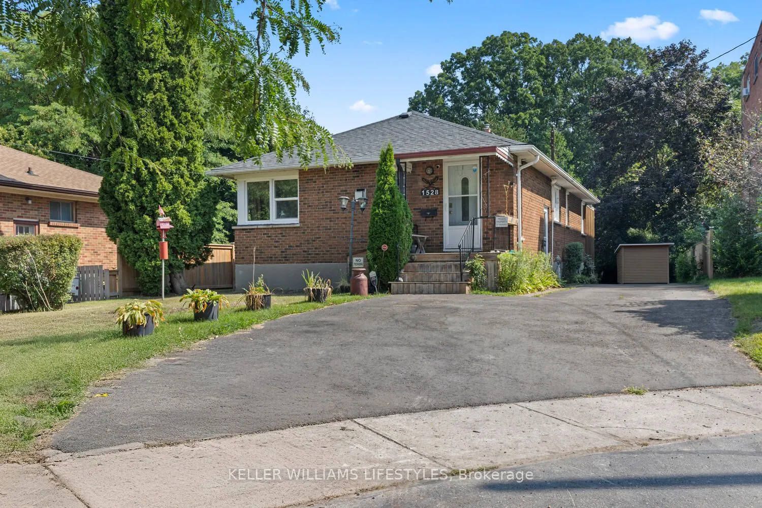 1528 Mclarenwood Terrace, ON N5W 1Y1