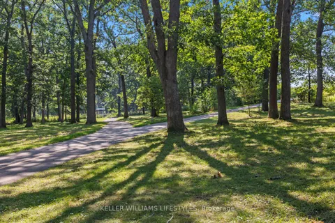 1528 Mclarenwood Terrace, ON N5W 1Y1