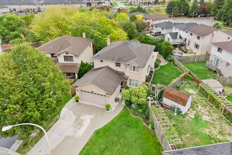 20 Driftwood Place, ON L8J 2N7