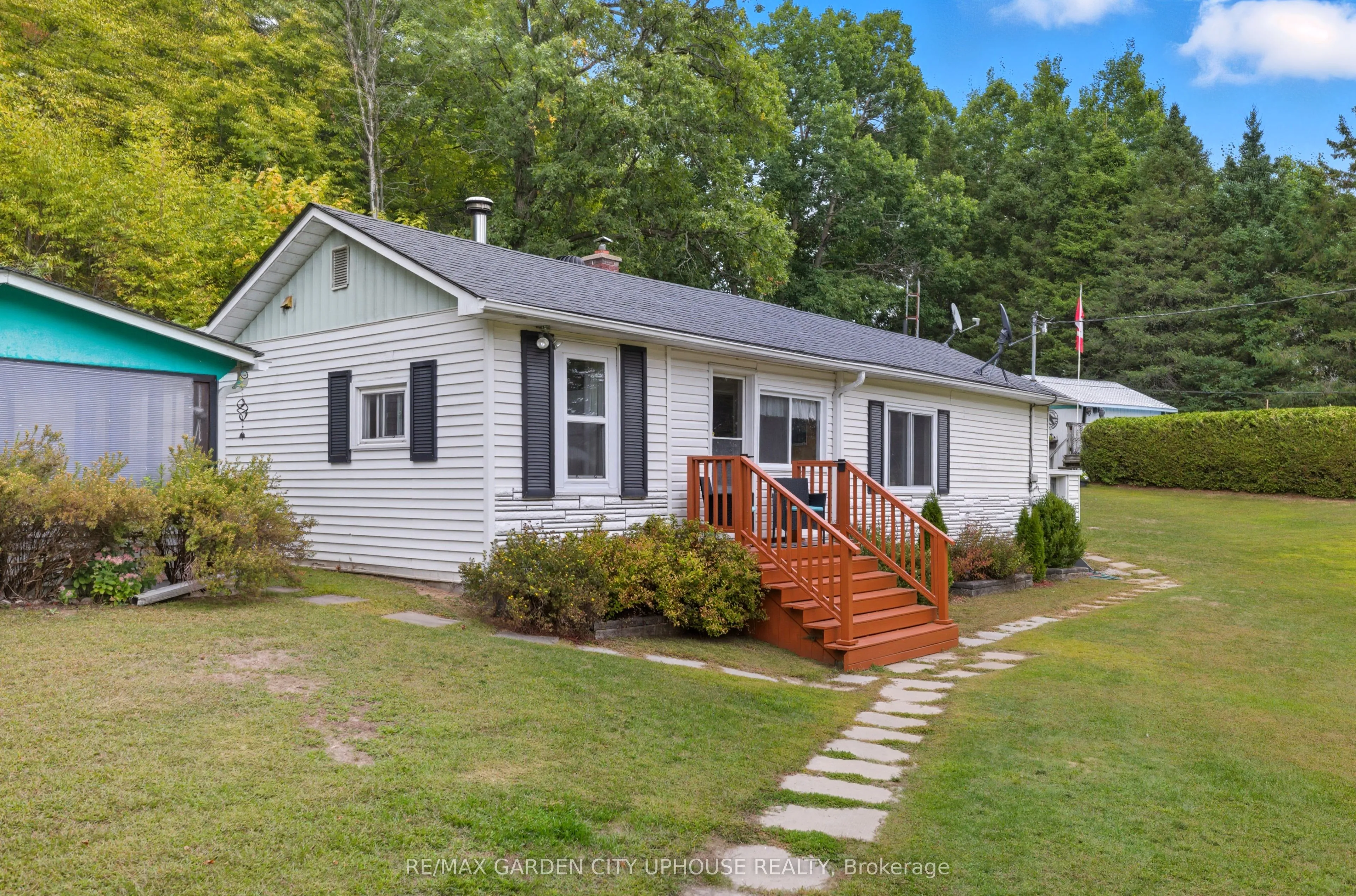 4588 McDonalds Corners Road, ON K0G 1M0