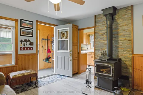 4588 McDonalds Corners Road, ON K0G 1M0