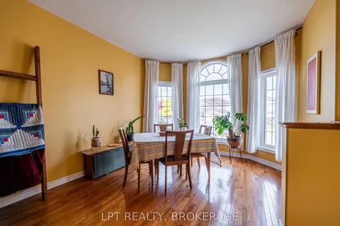 2073 Swanfield Street, ON K7M 0A9