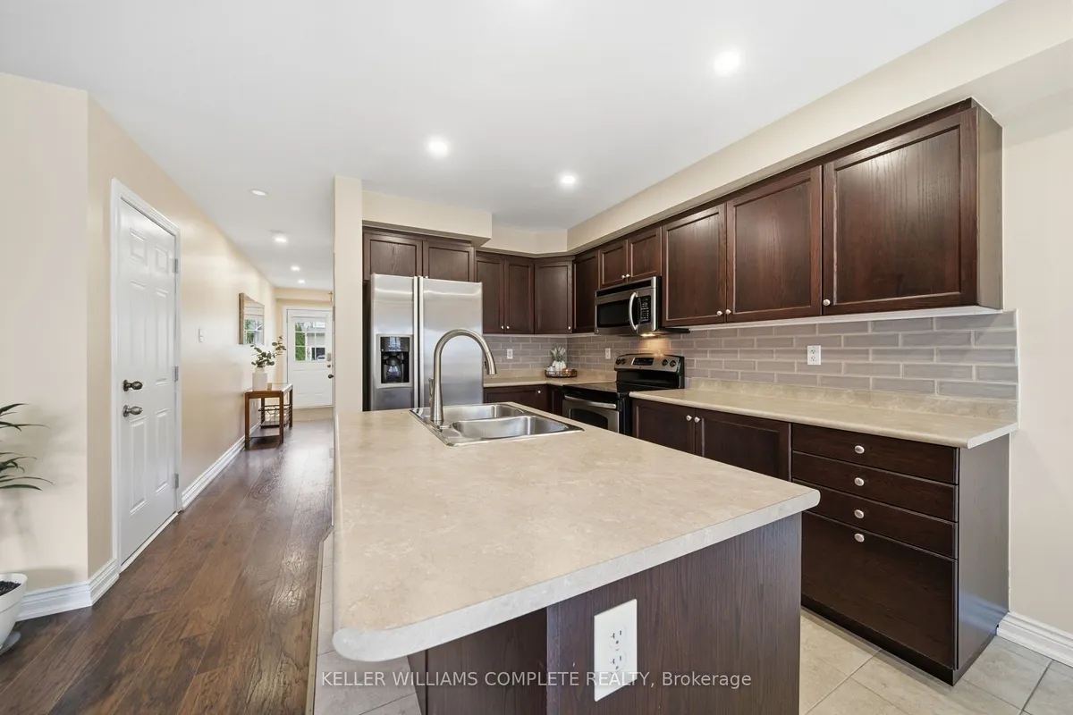 31 GOWLAND Drive, ON L0R 1C0