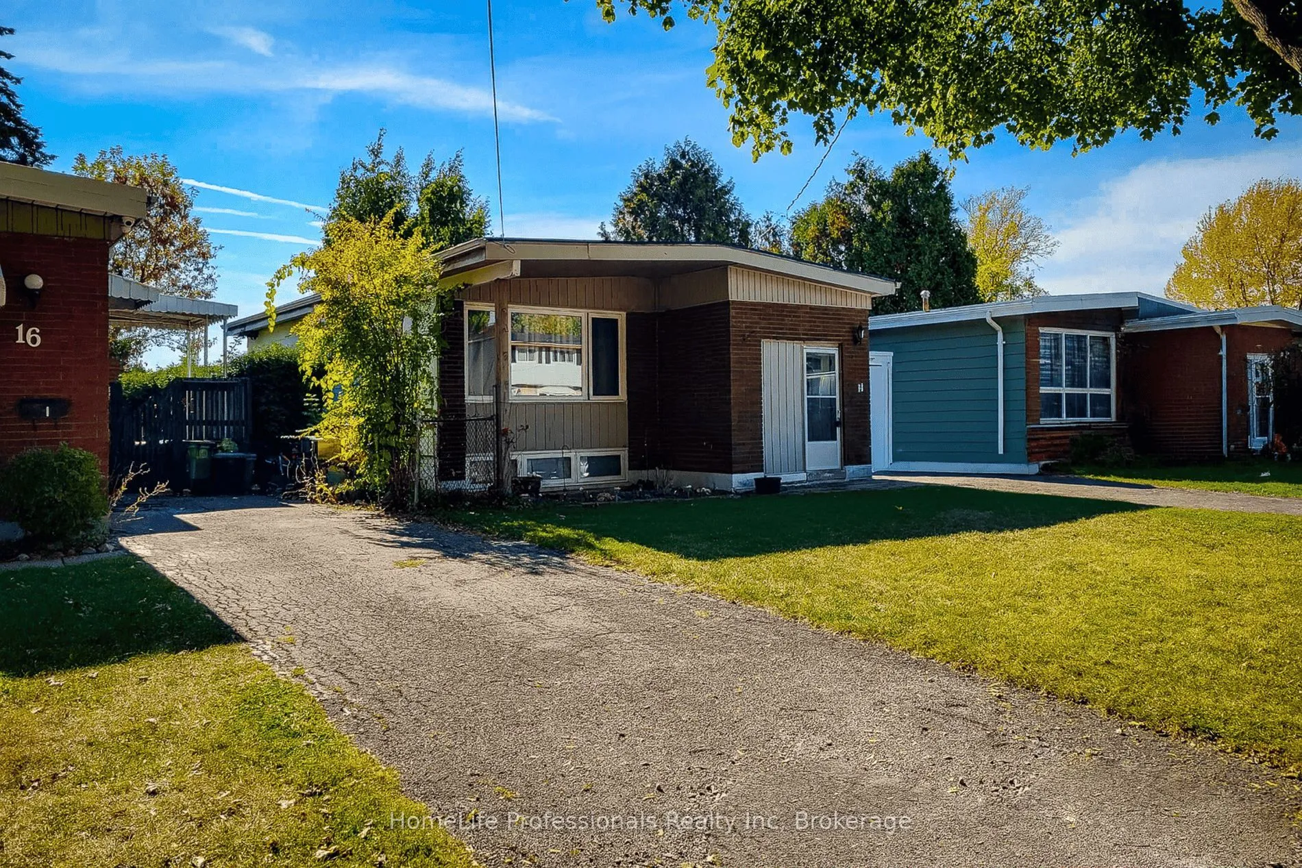 14 Ronaldshay Avenue, ON L9A 3B1