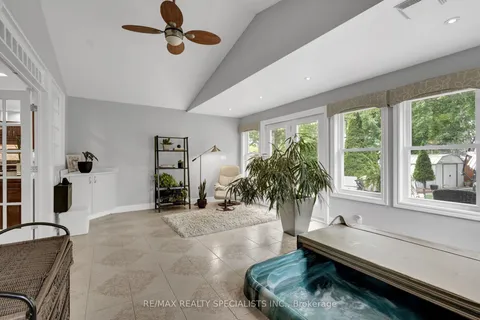 7103 BURBANK Crescent, ON L2J 4E7