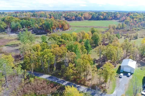 900 BEAVER Road, ON K7G 2H5