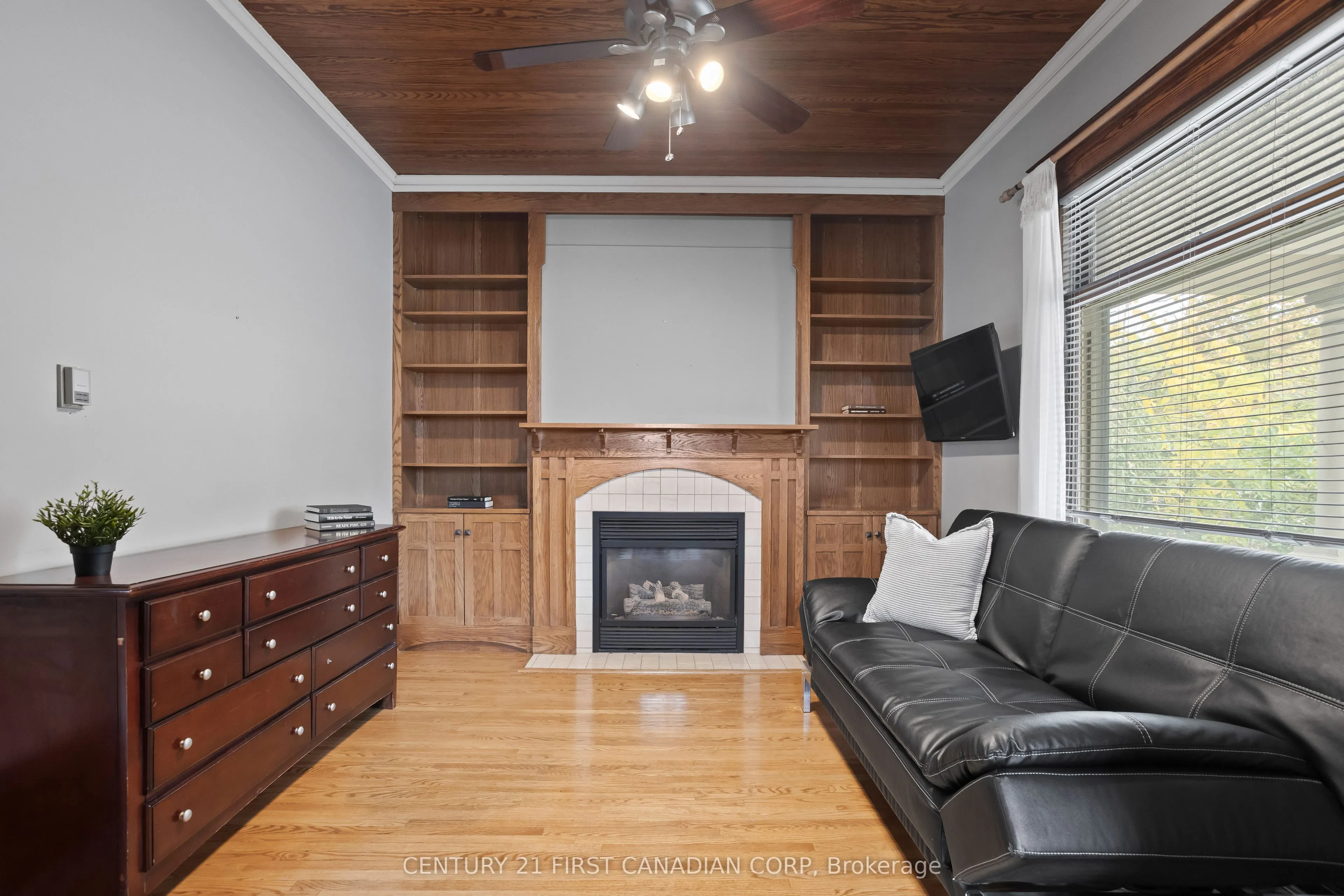 16 Woodward Avenue, ON N6H 2G7