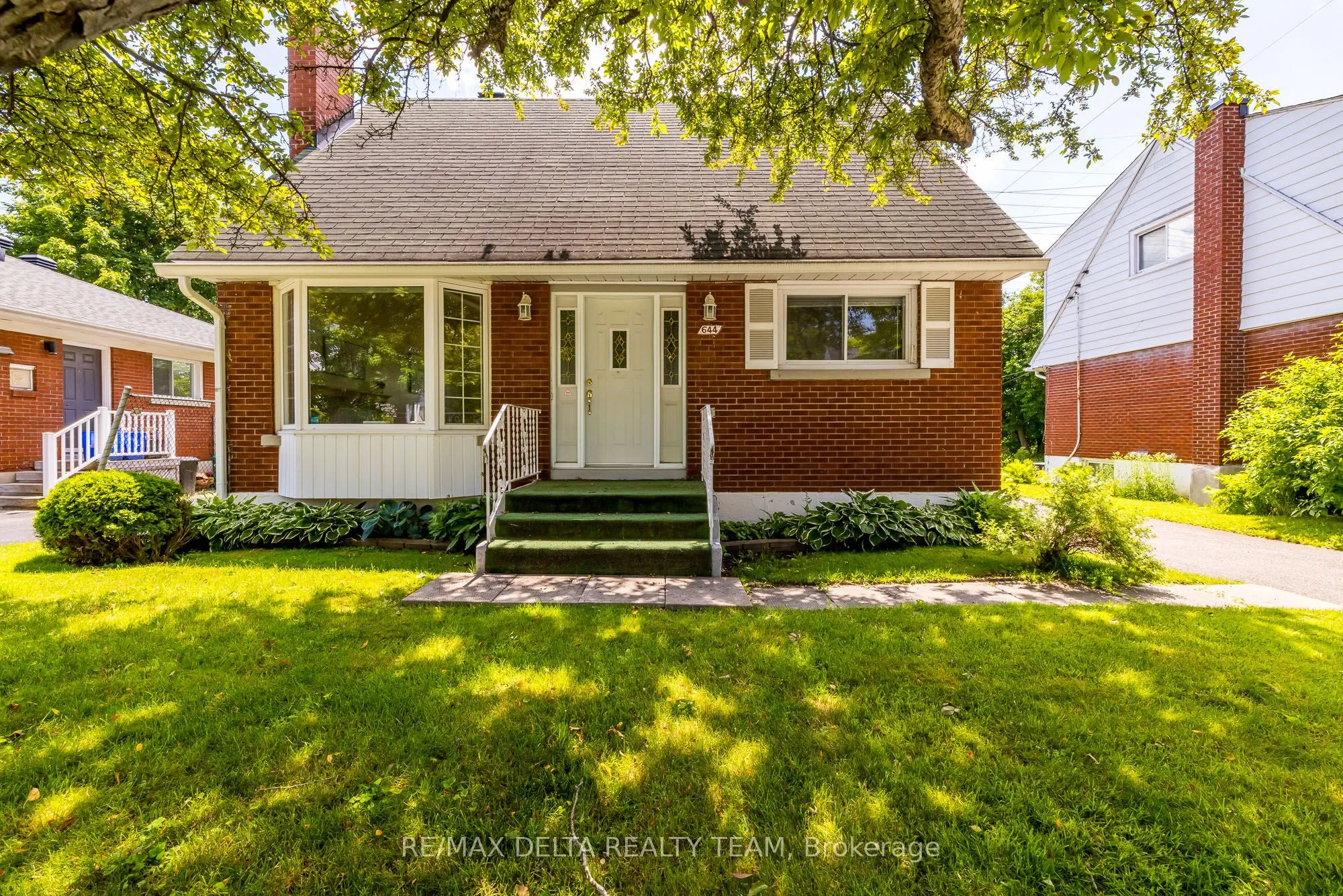 644 Browning Avenue, ON K1G 0T9