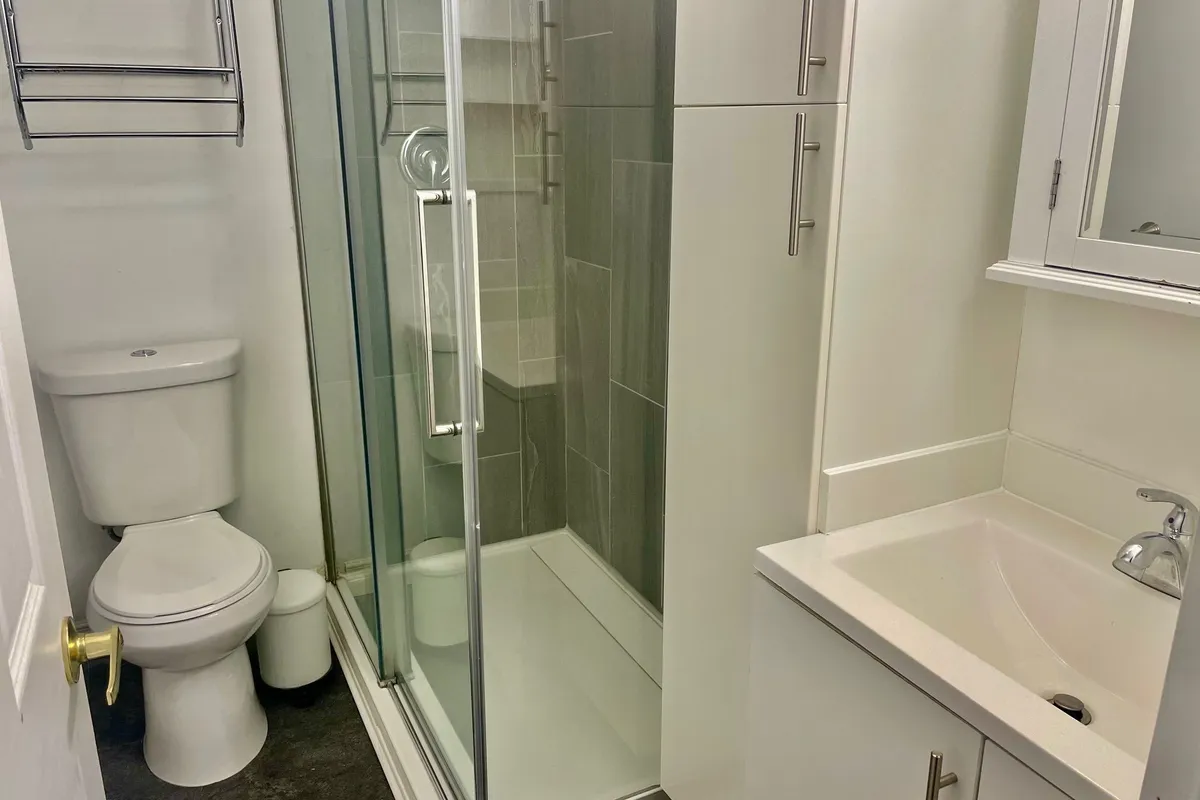 5 EDGAR Street, ON K1Y 3L4